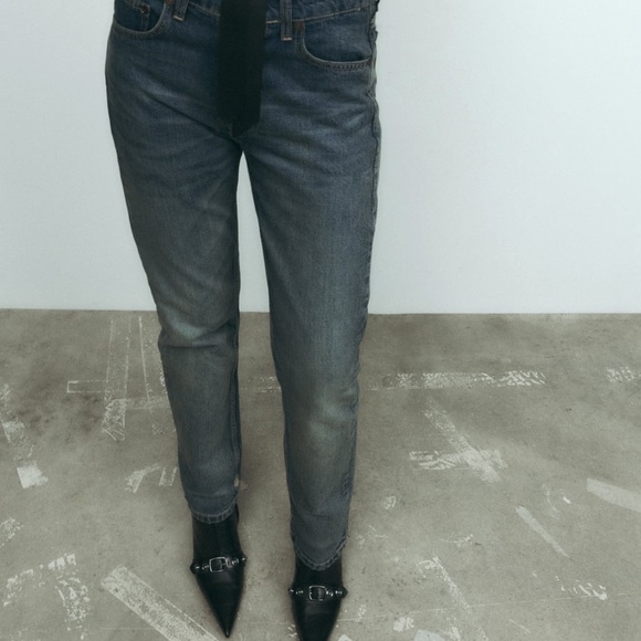 Zara genuine leather leather studded ankle boots. Missing 1 stud. - Picture 8 of 11